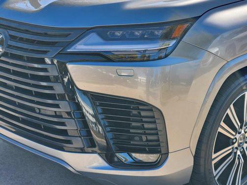 2024 Lexus LX 600 Luxury