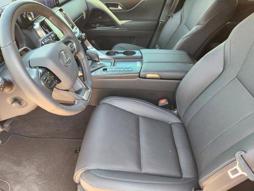 Eminent White Pearl 2026 Lexus LX 700h Luxury