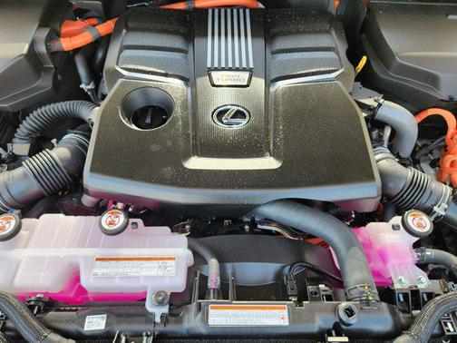 Eminent White Pearl 2026 Lexus LX 700h Luxury