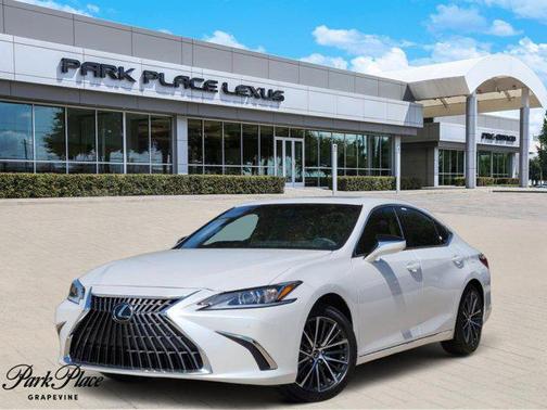 2025 Lexus ES 300h Base
