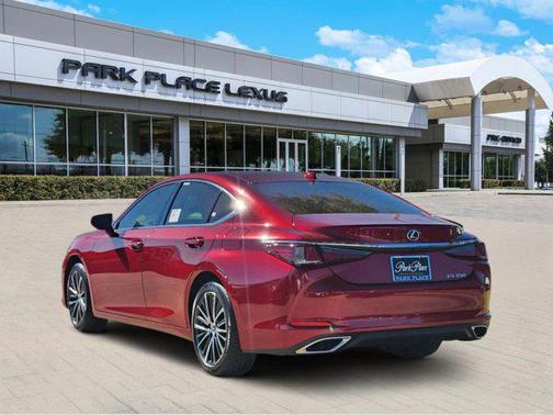 2025 Lexus ES 350 Base