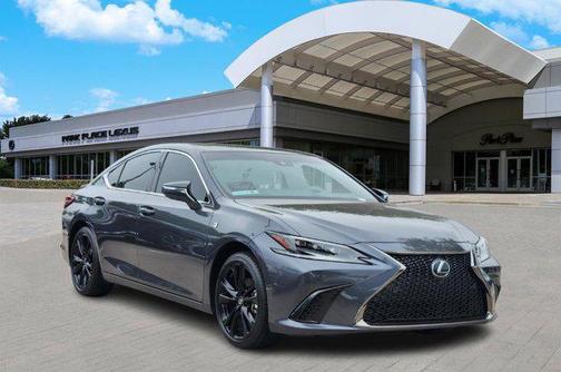 2024 Lexus ES 300h F SPORT Handling