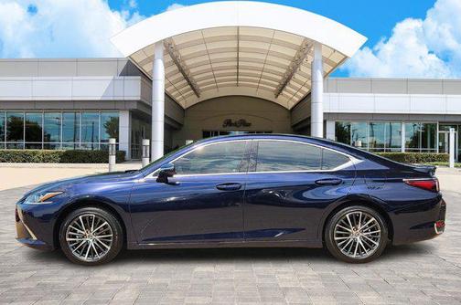 2025 Lexus ES 300h Base