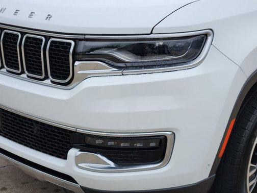 2022 Jeep Wagoneer Series III 4x2