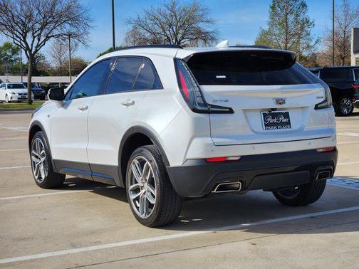 2022 Cadillac XT4 Sport
