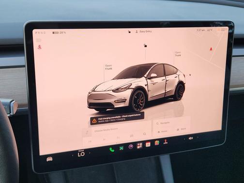 Pearl White Multi-Coat 2022 Tesla Model Y Performance