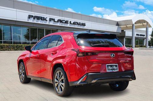 2025 Lexus UX 300h F SPORT Design