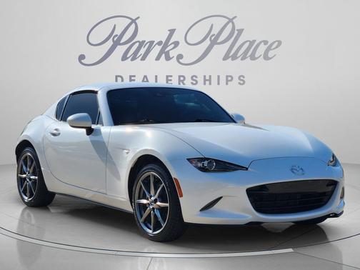Snowflake White Pearl 2022 Mazda MX-5 Miata RF Grand Touring
