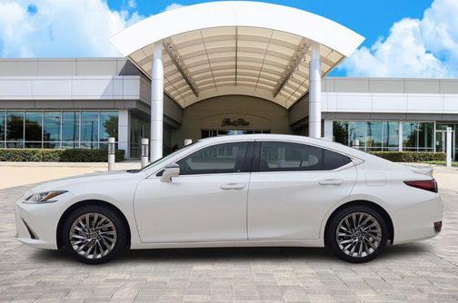 2025 Lexus ES 300h Luxury