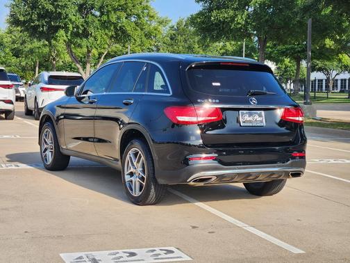 Black 2019 Mercedes-Benz GLC 300 Base