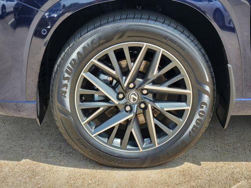 2025 Lexus TX 350 Premium