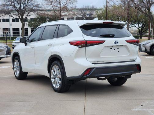 2023 Toyota Highlander Hybrid Limited