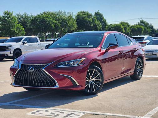 Matador Red Mica 2025 Lexus ES 350 Premium