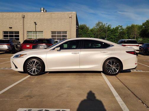 2023 Lexus ES 350 Premium