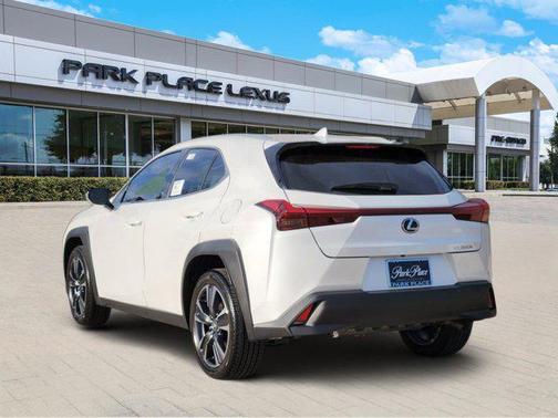 2025 Lexus UX 300h Base