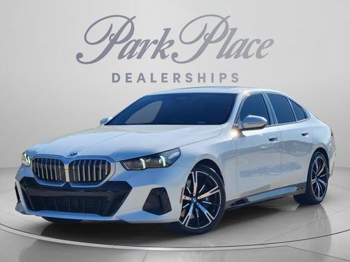 White Metallic 2026 BMW 540 xDrive