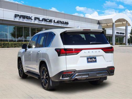 2025 Lexus LX 700h F SPORT