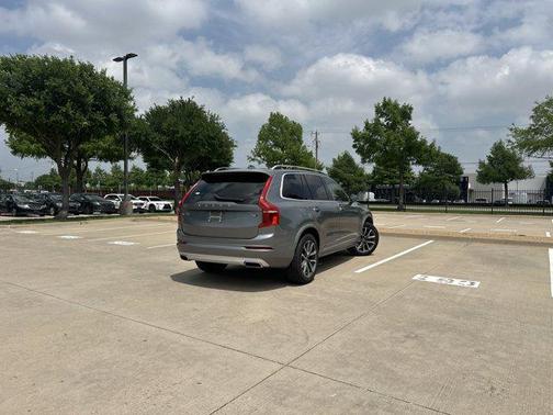 Pine Gray Metallic 2018 Volvo XC90 T6 Momentum