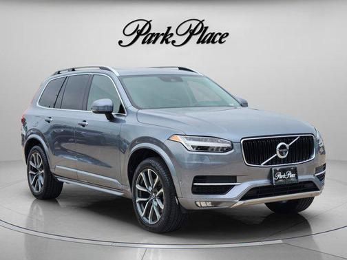 Pine Gray Metallic 2018 Volvo XC90 T6 Momentum