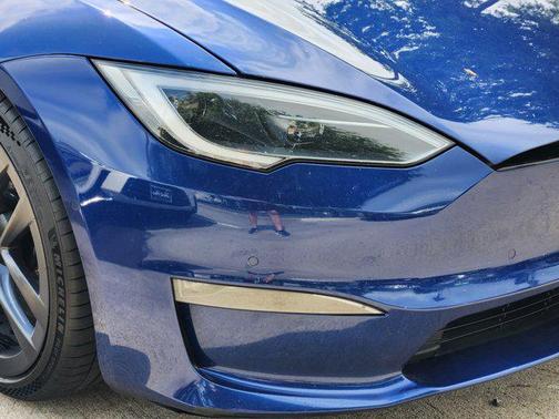 2023 Tesla Model S Plaid