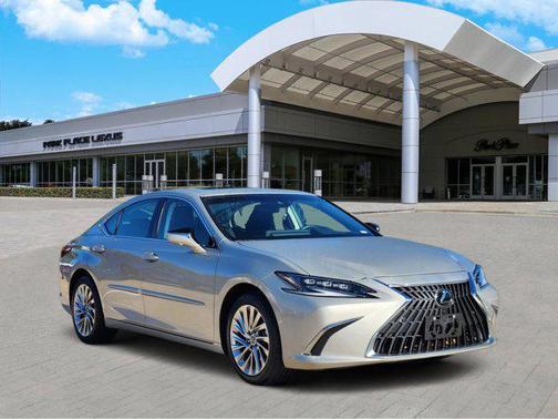 2023 Lexus ES 250 Base