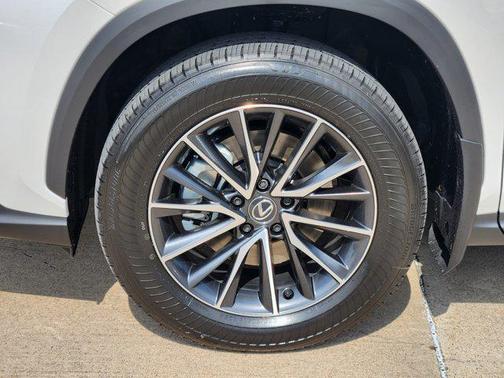 2025 Lexus NX 350h Premium
