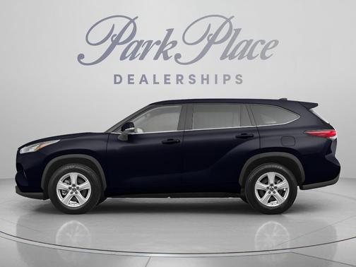 Midnight Black Metallic 2022 Toyota Highlander XSE