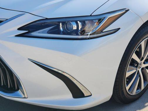 2021 Lexus ES 350 Base