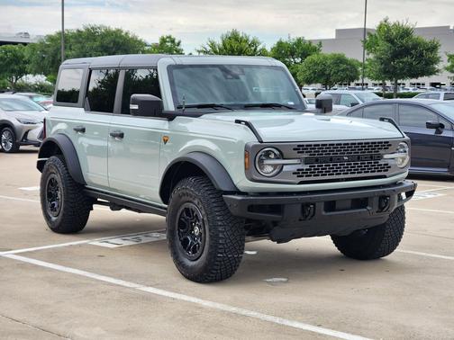 Cactus Gray 2023 Ford Bronco Badlands