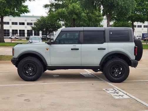 Cactus Gray 2023 Ford Bronco Badlands