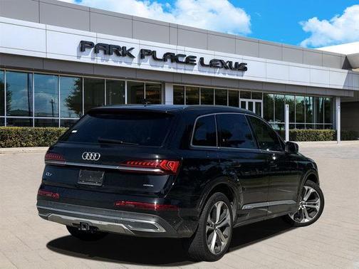 2021 Audi Q7 55 Premium Plus