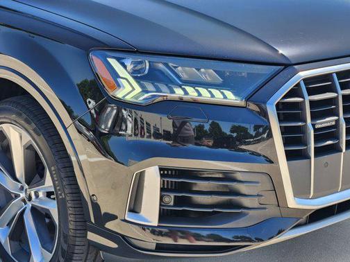 2021 Audi Q7 55 Premium Plus