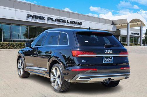 2021 Audi Q7 55 Premium Plus