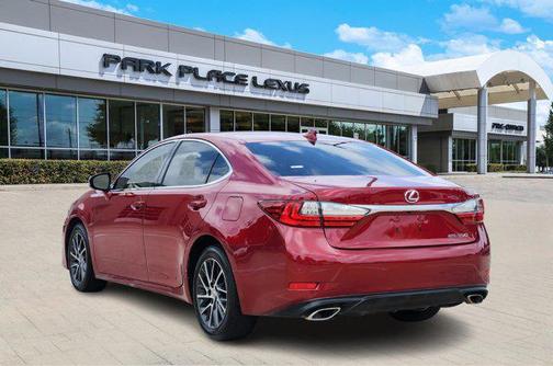 2017 Lexus ES 350 Base
