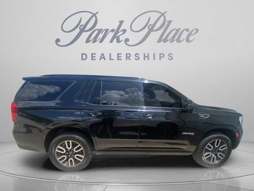 Onyx Black 2023 GMC Yukon 4WD AT4