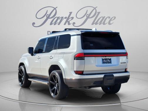 White Pearl 2024 Lexus GX 550 Premium+