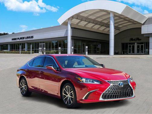 2025 Lexus ES 300h Base