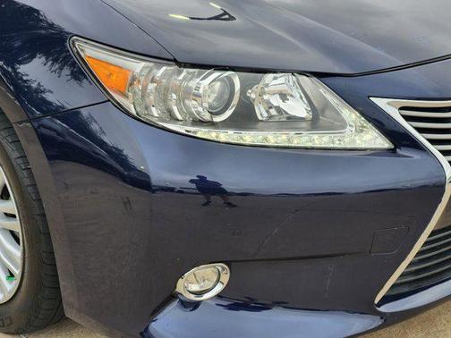 2015 Lexus ES 350 Crafted Line