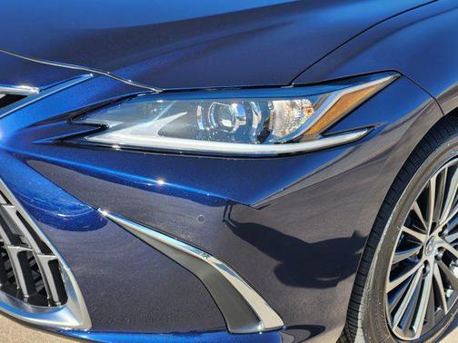 2025 Lexus ES 350 Base