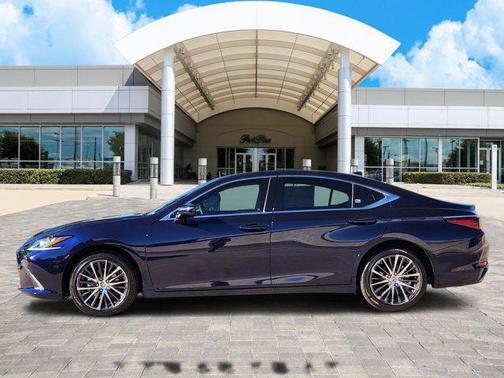 2025 Lexus ES 350 Base