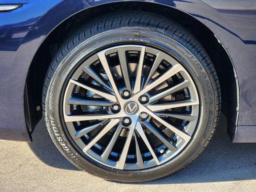 2025 Lexus ES 350 Base