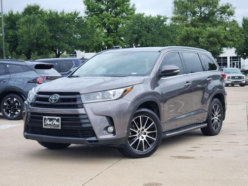 Predawn Gray Mica 2017 Toyota Highlander SE