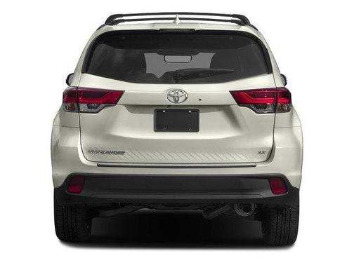 Predawn Gray Mica 2017 Toyota Highlander SE