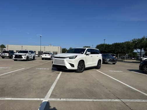 Pearl 2025 Lexus TX 350 Premium
