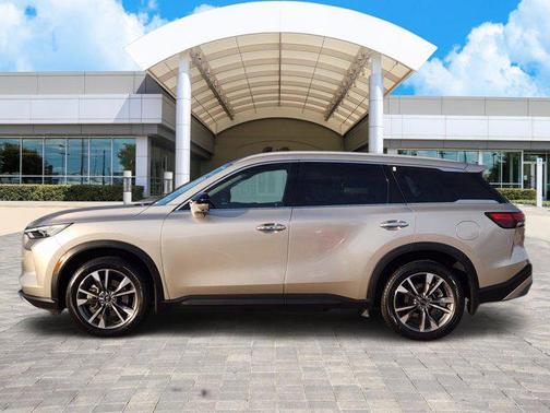 2022 INFINITI QX60 Luxe