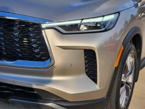 2022 INFINITI QX60 Luxe