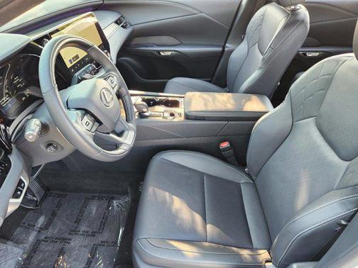 Eminent White Pearl 2025 Lexus RX 350 Premium Plus