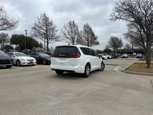 2024 Chrysler Pacifica Limited