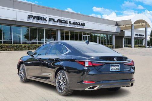 2025 Lexus ES 350 Base