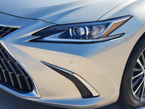 Moonbeam Beige Metallic 2023 Lexus ES 350 Premium